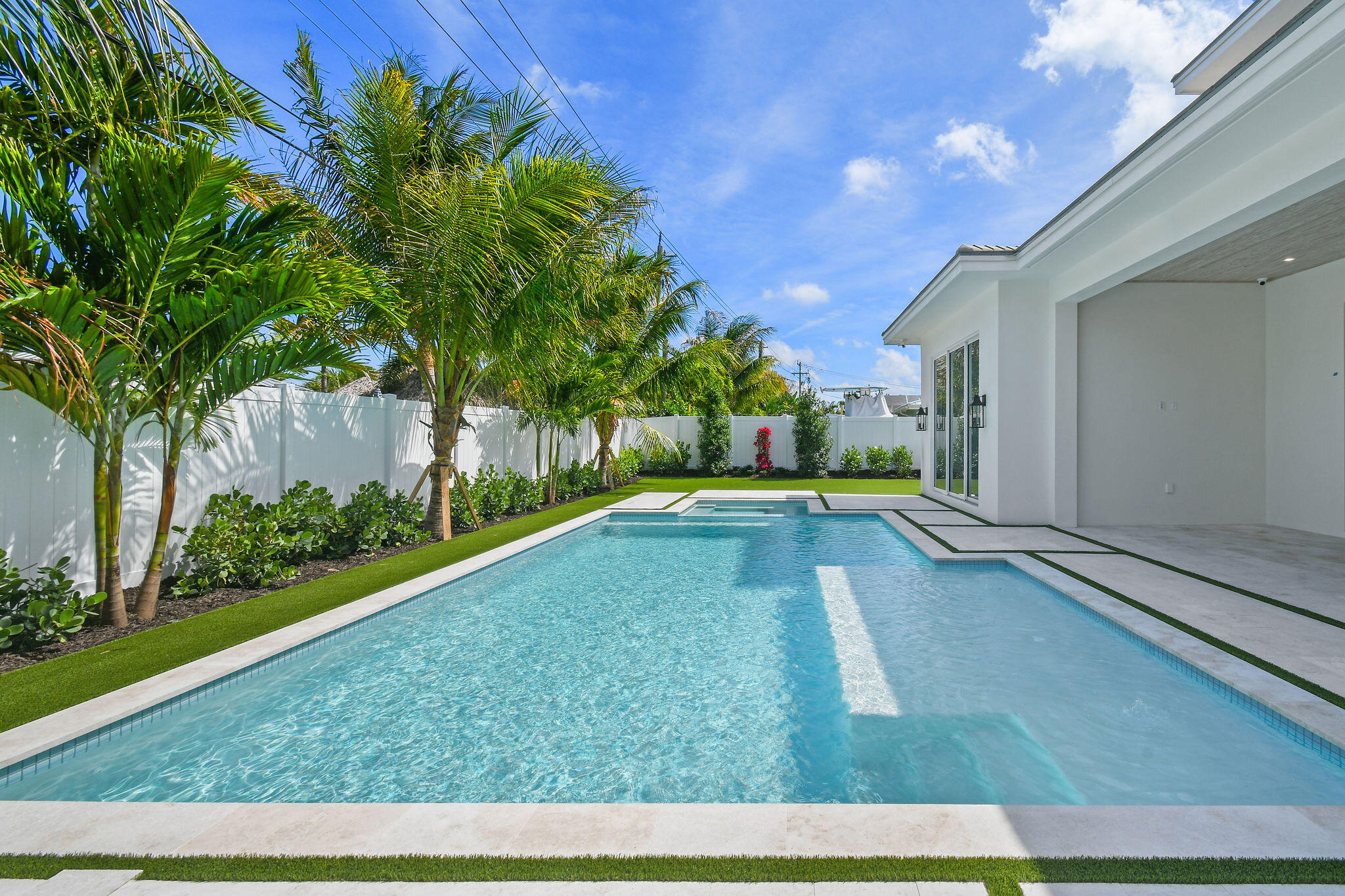 192 River Drive Jupiter, FL 33469 - Photo 33 of 45 Exterior