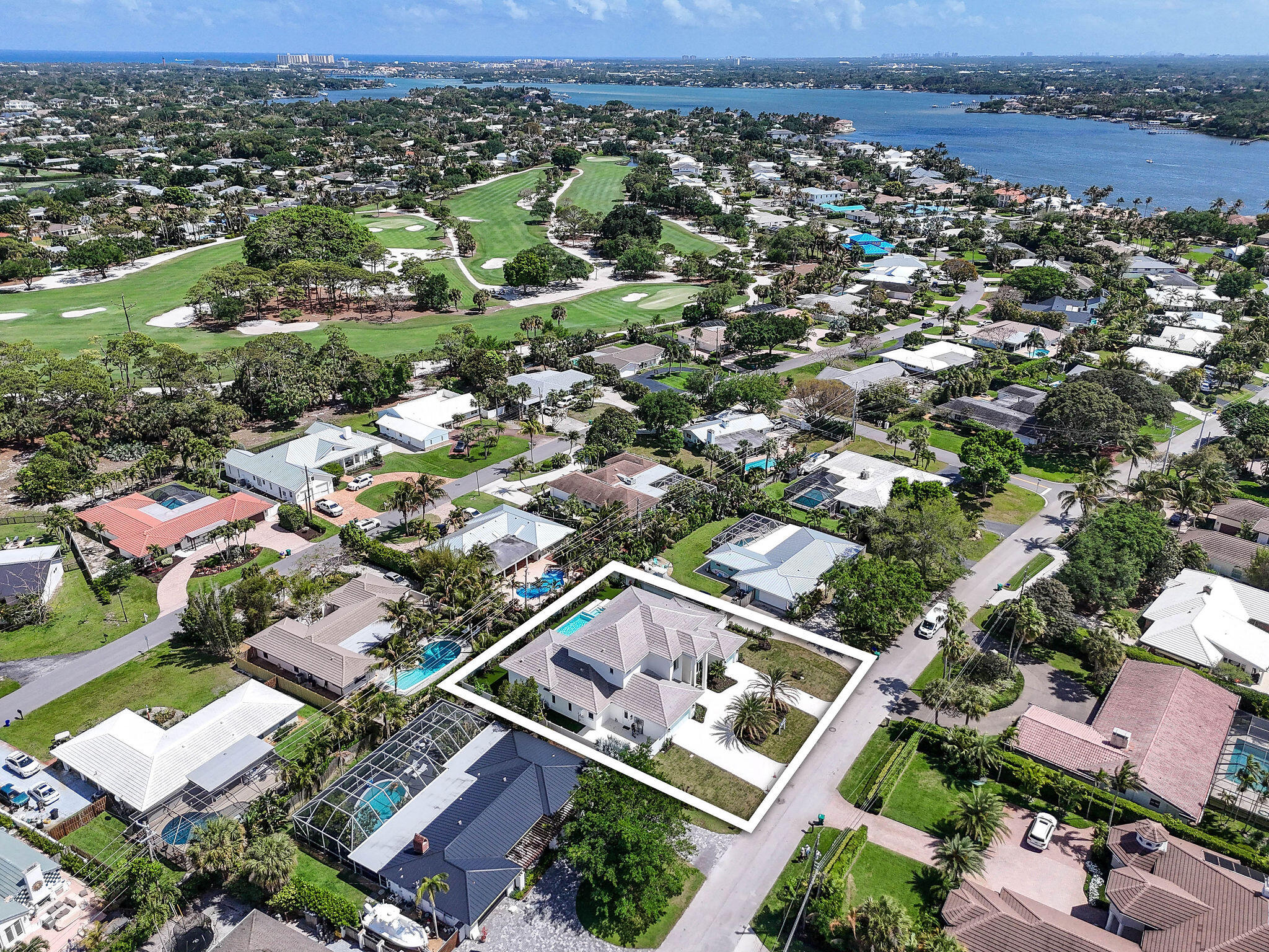 192 River Drive Jupiter, FL 33469 - Photo 41 of 45 an aerial view of residential houses with outdoor space