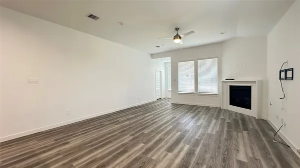 $2,850 | 2314 Cool Grns Street, Richmond, TX 77406