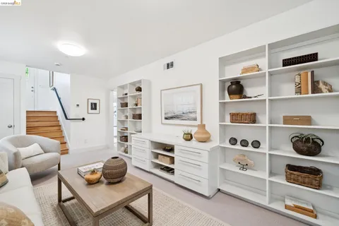 $1,995,000 | 368 Hudson Street, Oakland, CA 94618