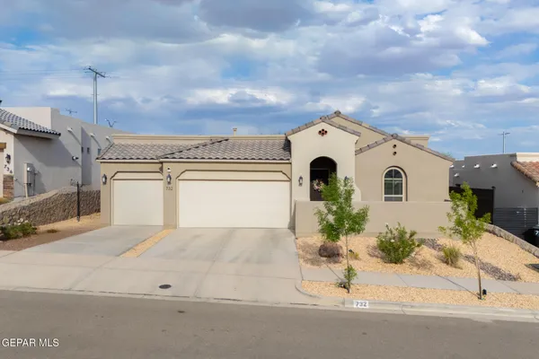 $425,000 | 732 Chatham Place, El Paso, TX 79928