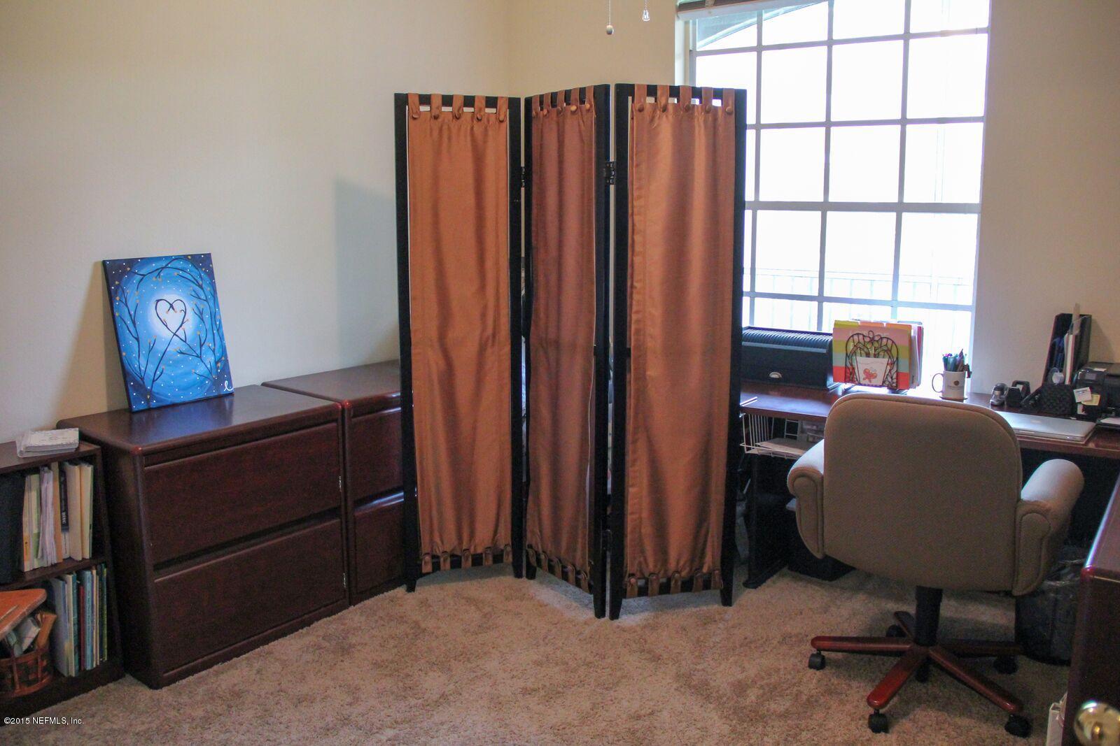 10550 Baymeadows Road, Unit 707 Jacksonville, FL 32256 - Photo 12 of 19 Baymeadows-secondary bedroom