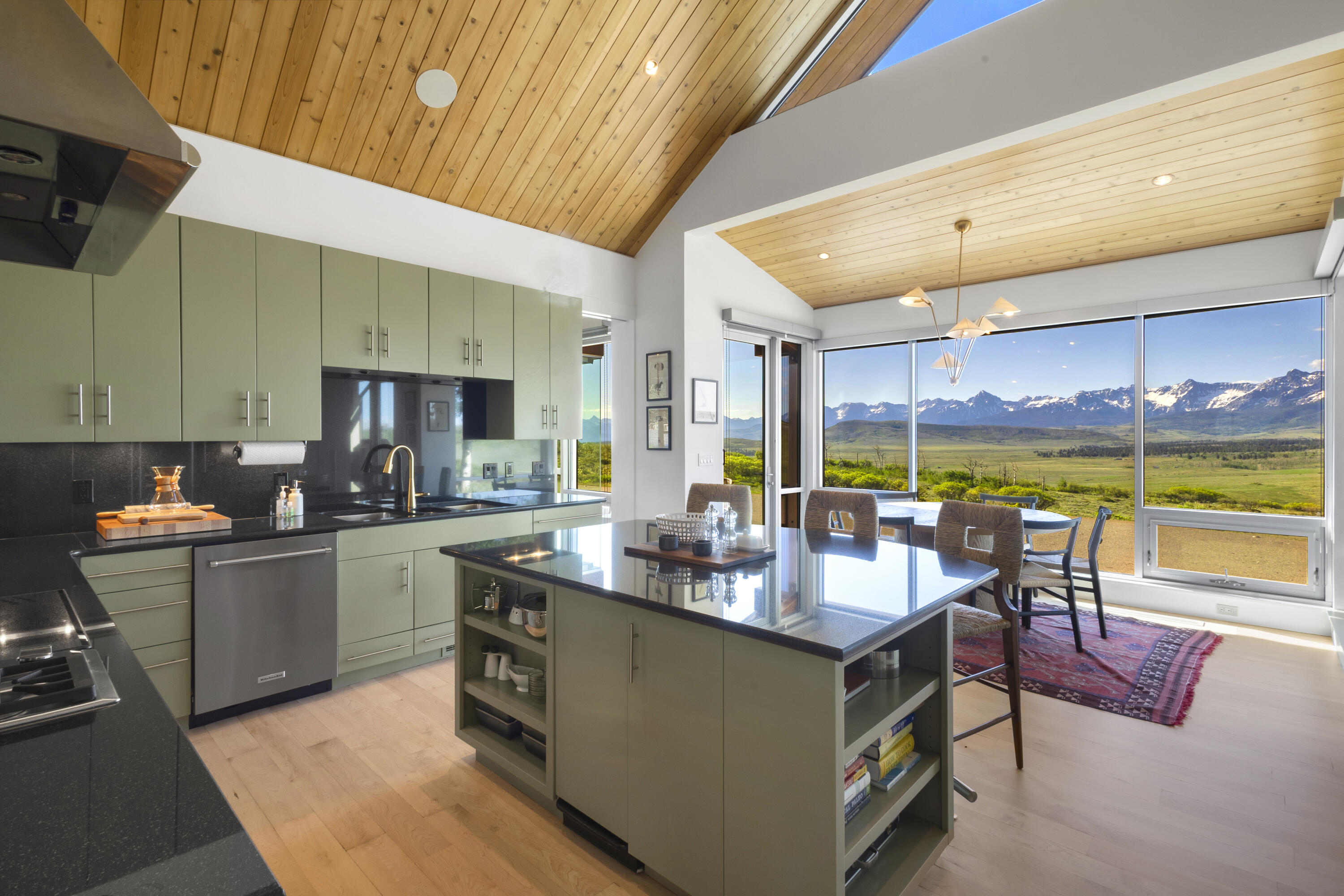 1804 Ranch Road Montrose, CO 81403 - Photo 7 of 37 Kitchen