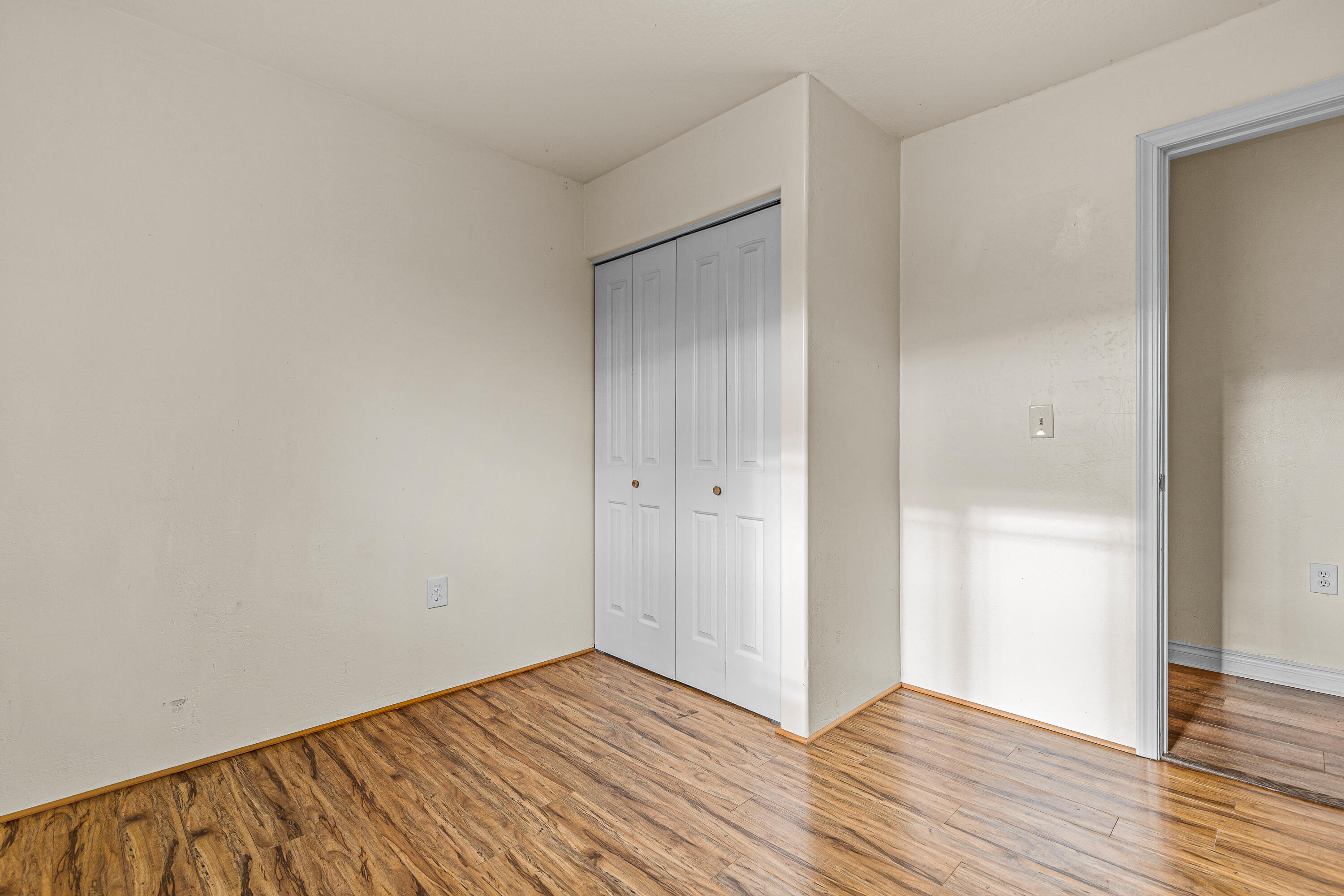 4260 Clayton Road Ashland, OR 97520 - Photo 21 of 41 Bedroom