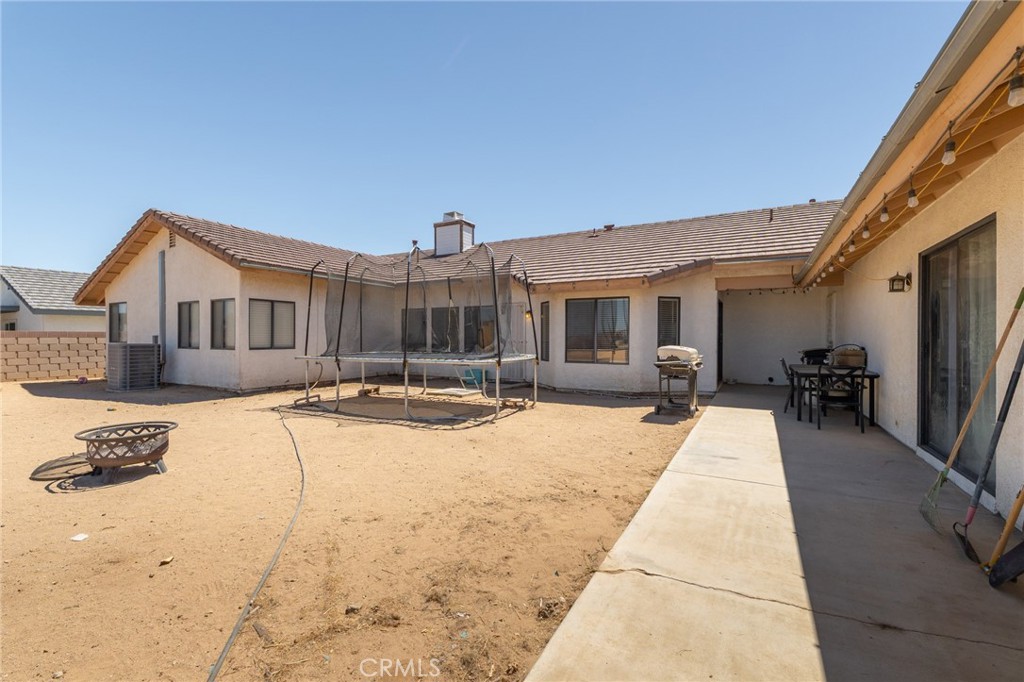 13382 Ivanpah Road Apple Valley, CA 92308 - Photo 39 of 45