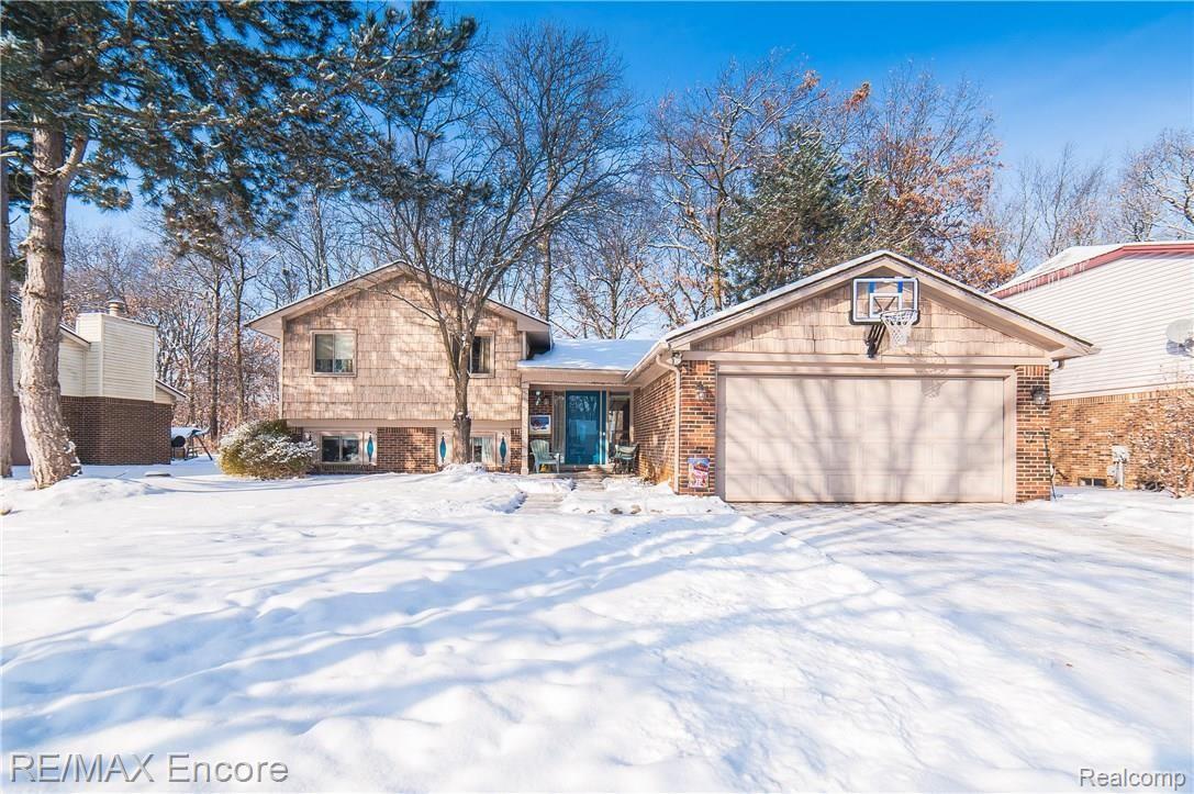 5139 Timber Ridge Trail Clarkston, MI 48346 - Photo 2 of 55 5139 Timber Ridge-2.jpg