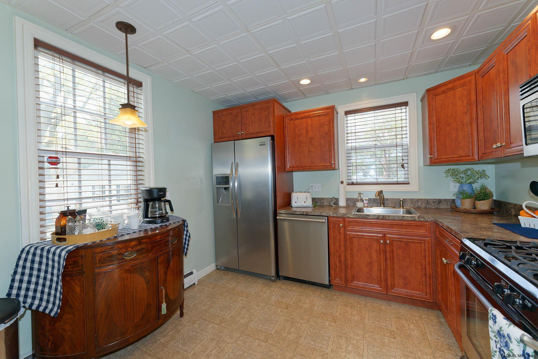 1602 Lenox Road Schenectady, NY 12308 - Photo 14 of 48 Photo 14