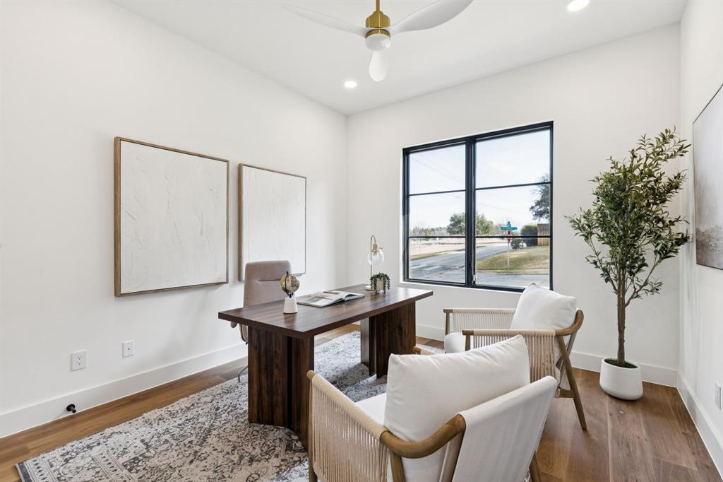 7153 Cornelia Lane Dallas, TX 75214 - Photo 13 of 31