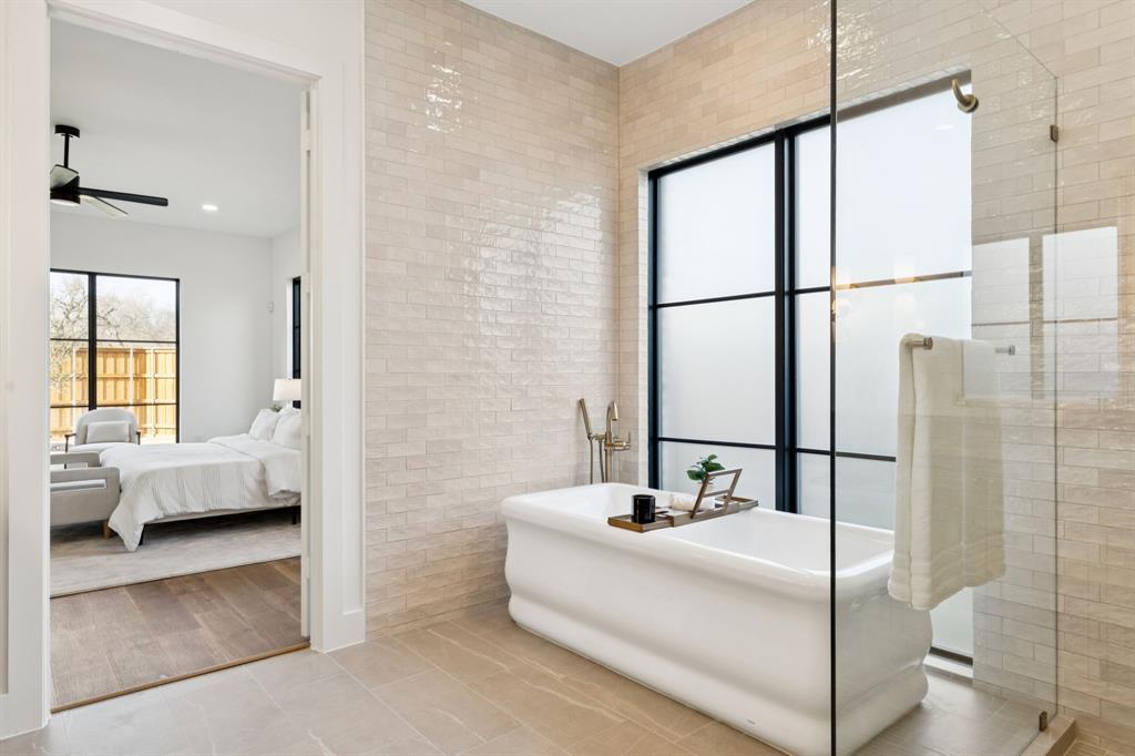 7153 Cornelia Lane Dallas, TX 75214 - Photo 17 of 31