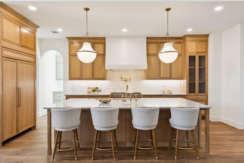 7153 Cornelia Lane Dallas, TX 75214 - Photo 8 of 31