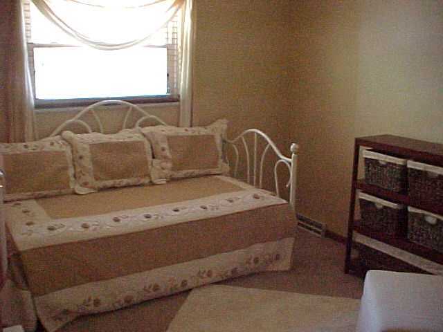 1075 Bernhard Road Columbus, OH 43227 - Photo 15 of 20 Gallery Image 15
