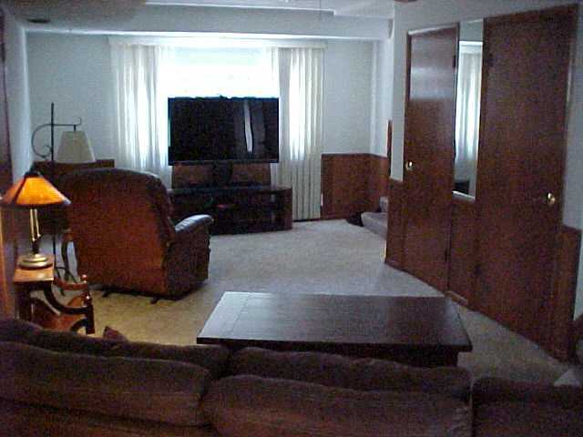 1075 Bernhard Road Columbus, OH 43227 - Photo 16 of 20 Gallery Image 16