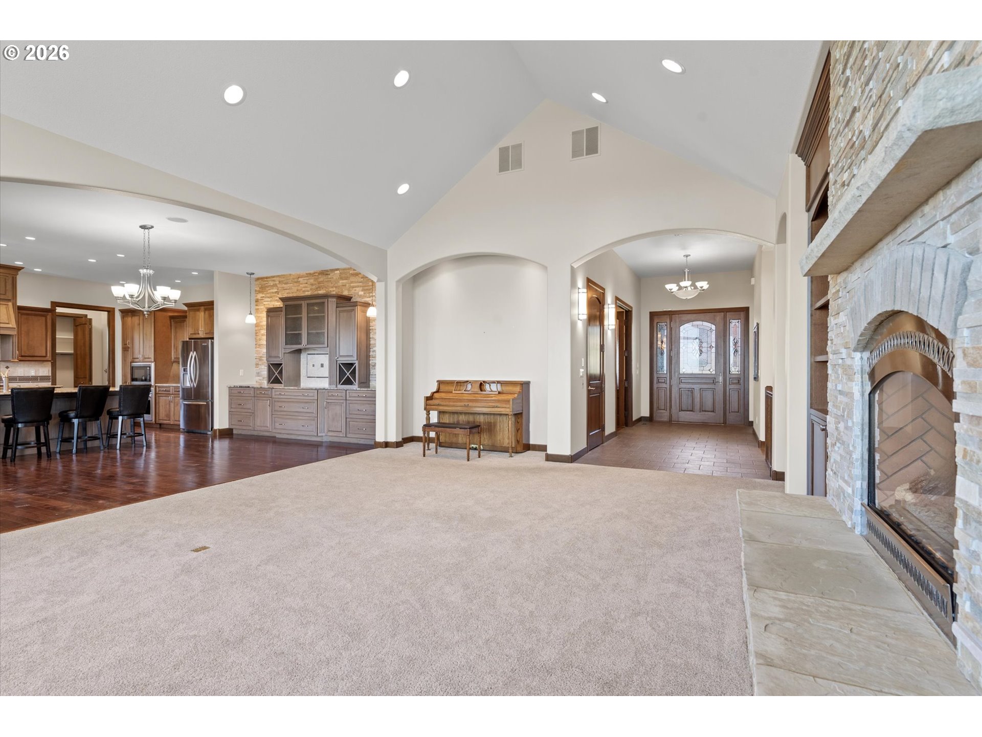 121 Ridge Drive La Grande, OR 97850 - Photo 14 of 43 a living room with furniture and a flat screen tv