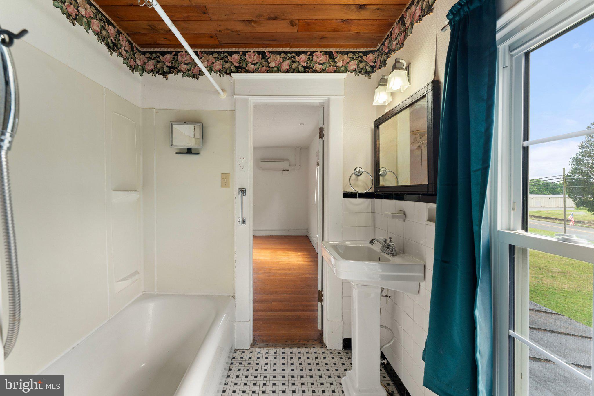 5179 Mary Ball Road Lancaster, VA 22503 - Photo 36 of 64 2nd Floor Full Bath