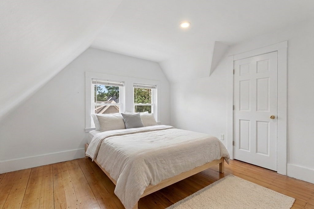 191 Davis Avenue Brookline, MA 02445 - Photo 17 of 21