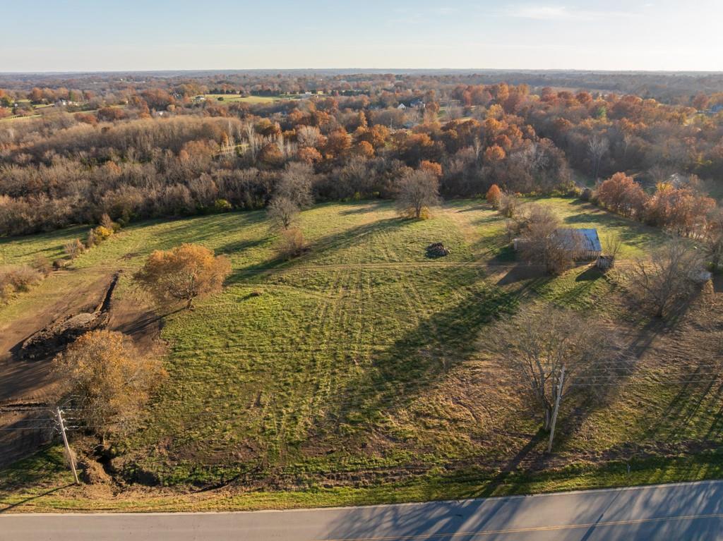 2 West Ryan Road Grain Valley, MO 64029 - Photo 2 of 22