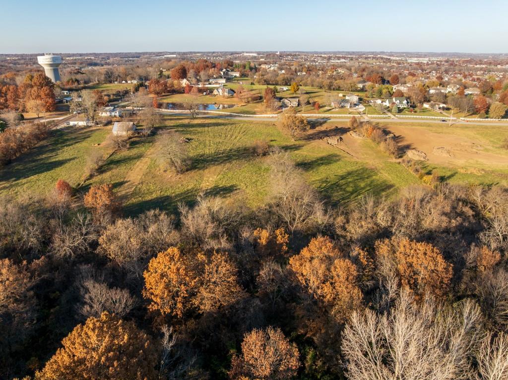 2 West Ryan Road Grain Valley, MO 64029 - Photo 4 of 22