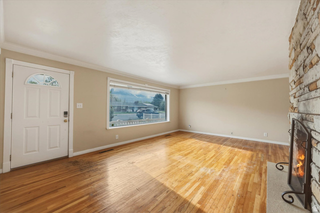 376 South 400 East Orem, UT 84097 - Photo 7 of 36