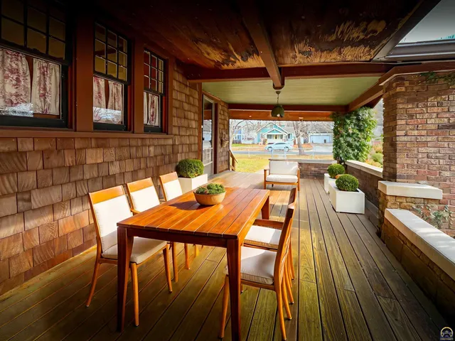 $212,000 | 1427 Southwest Jewell Avenue, Topeka, KS 66604