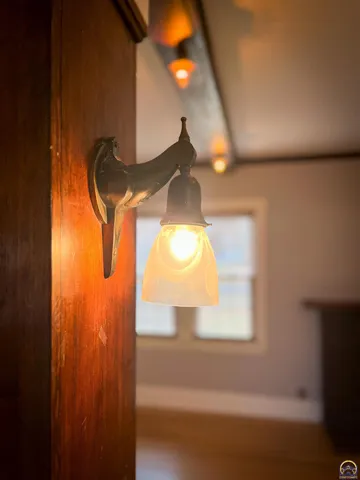 $212,000 | 1427 Southwest Jewell Avenue, Topeka, KS 66604