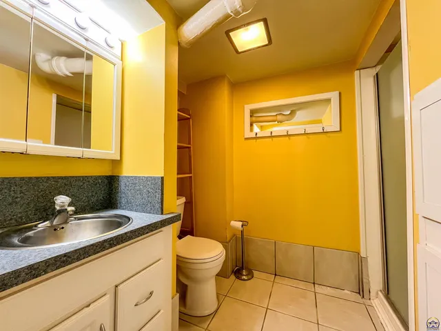 $212,000 | 1427 Southwest Jewell Avenue, Topeka, KS 66604