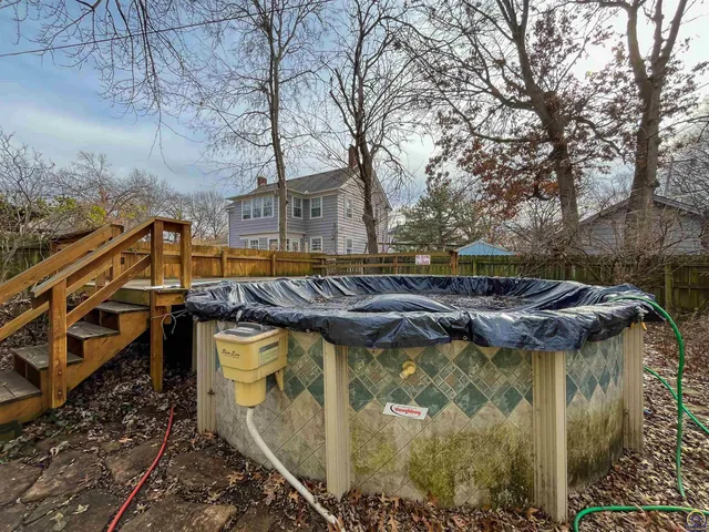 $212,000 | 1427 Southwest Jewell Avenue, Topeka, KS 66604