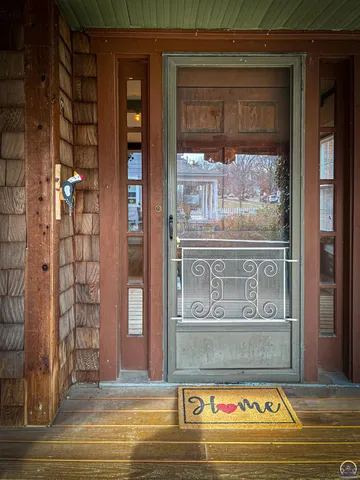 $212,000 | 1427 Southwest Jewell Avenue, Topeka, KS 66604