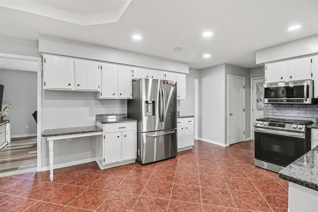 11329 Crowe Road Milan, MI 48160 - Photo 13 of 45