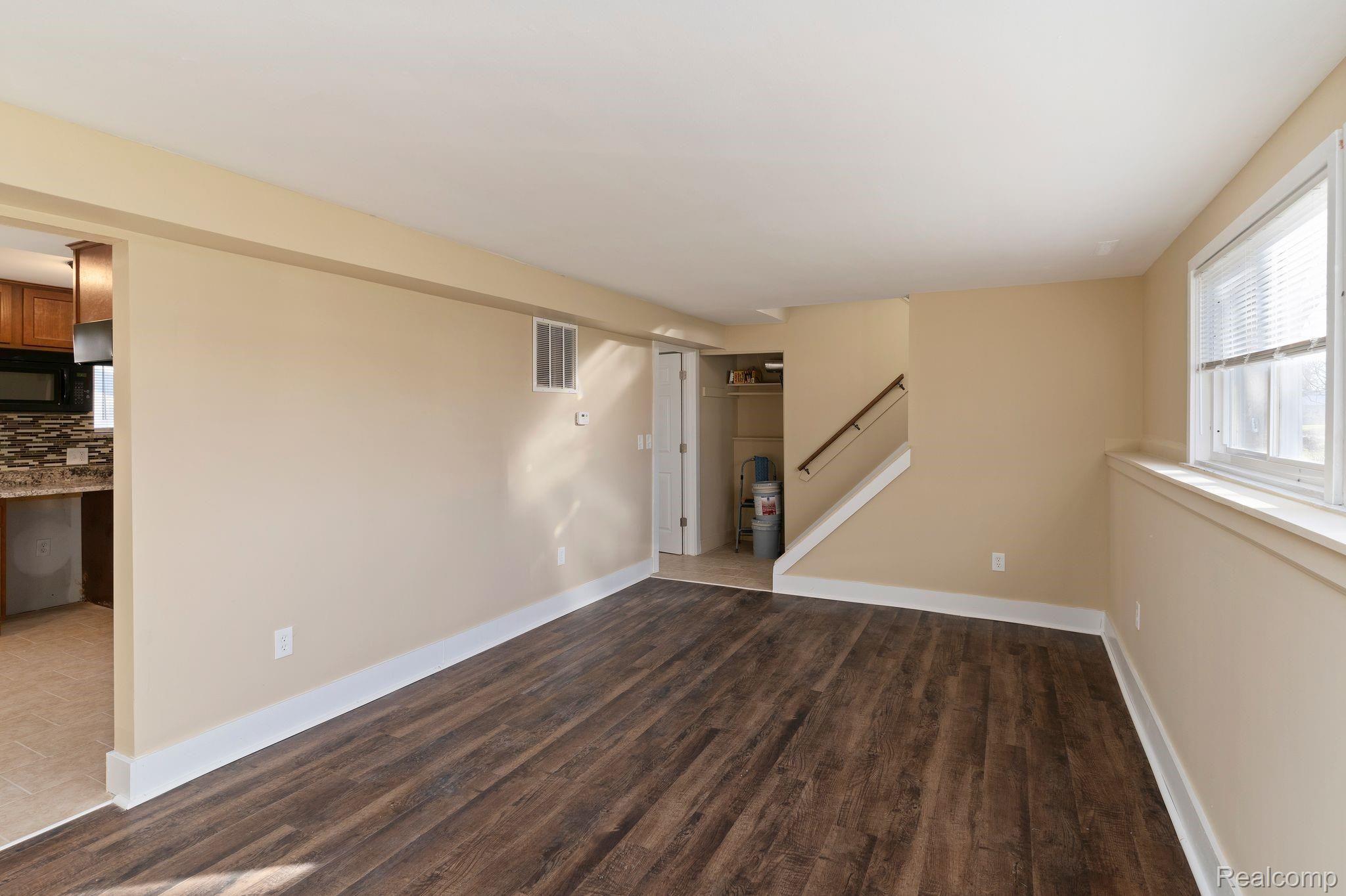26172 Penn Street Inkster, MI 48141 - Photo 5 of 25 pic 12.jpeg