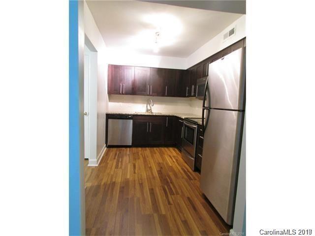 7001 Quail Hill Road Charlotte, NC 28210 - Photo 6 of 19