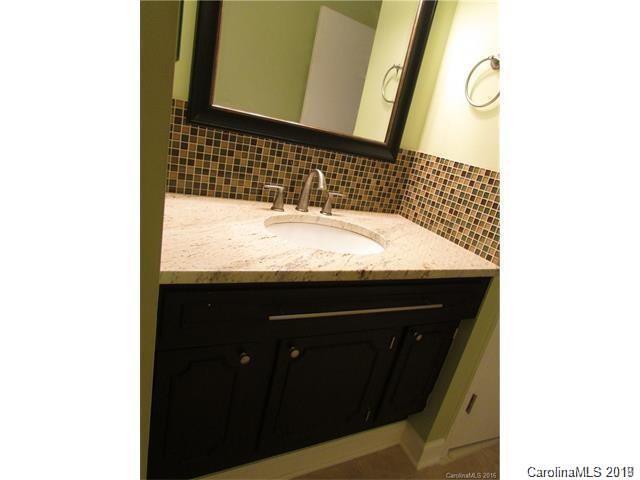 7001 Quail Hill Road Charlotte, NC 28210 - Photo 9 of 19