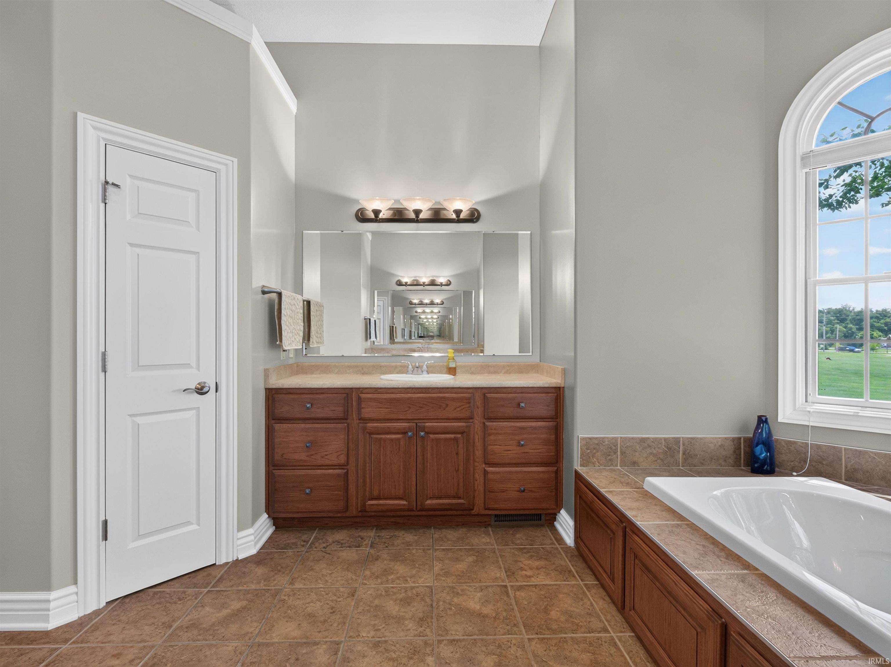 12223 Leo Road Fort Wayne, IN 46845 - Photo 17 of 50