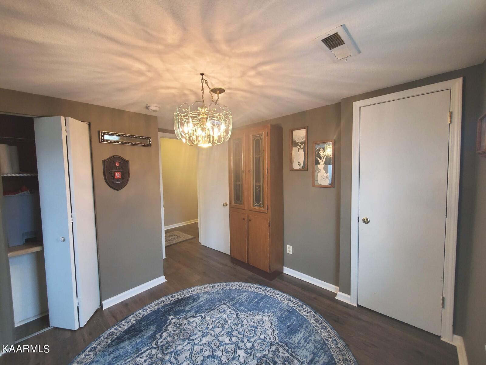 372 Wells Road Crossville, TN 38555 - Photo 8 of 40 08 Home for Sale 372 Wells Rd