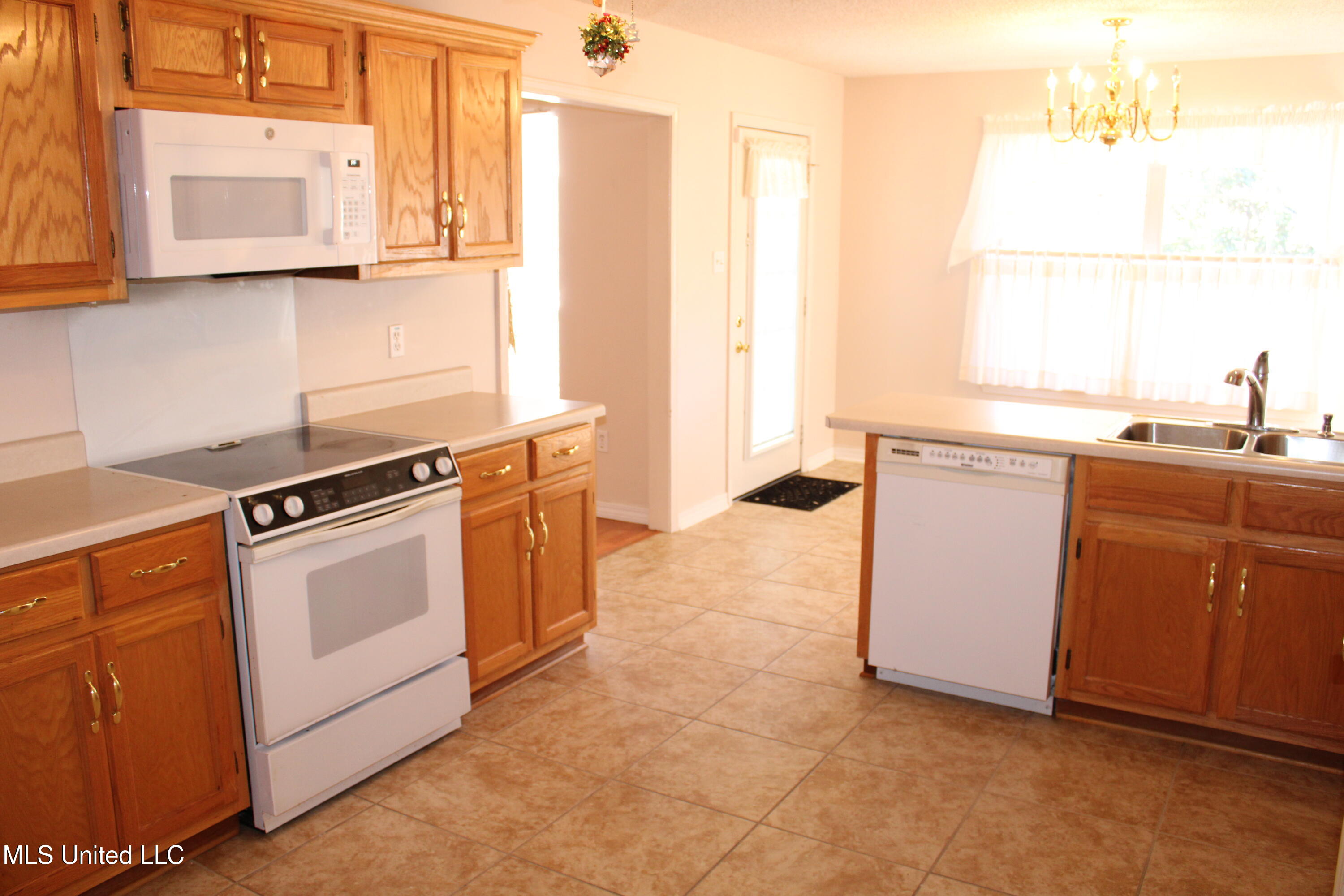 9300 Ridgeview Drive Ocean Springs, MS 39564 - Photo 29 of 54 IMG_6861