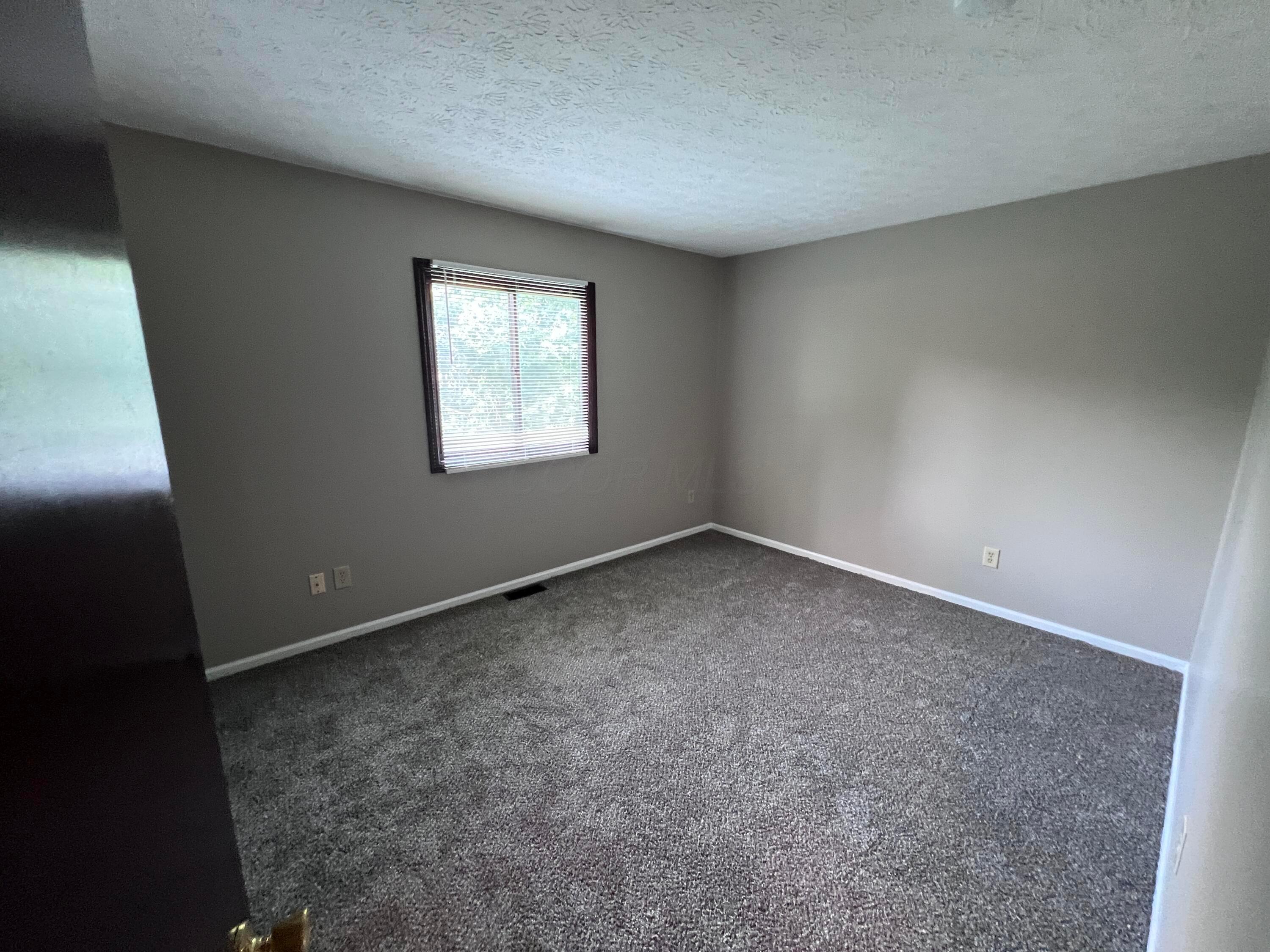 5860 Cooper Road Westerville, OH 43081 - Photo 14 of 15 IMG_8119