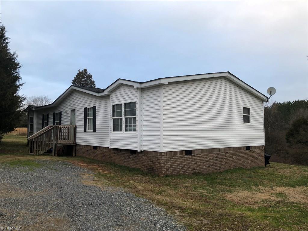 293 Houston Road Mocksville, NC 27028 - Photo 4 of 24 Gallery Image 4