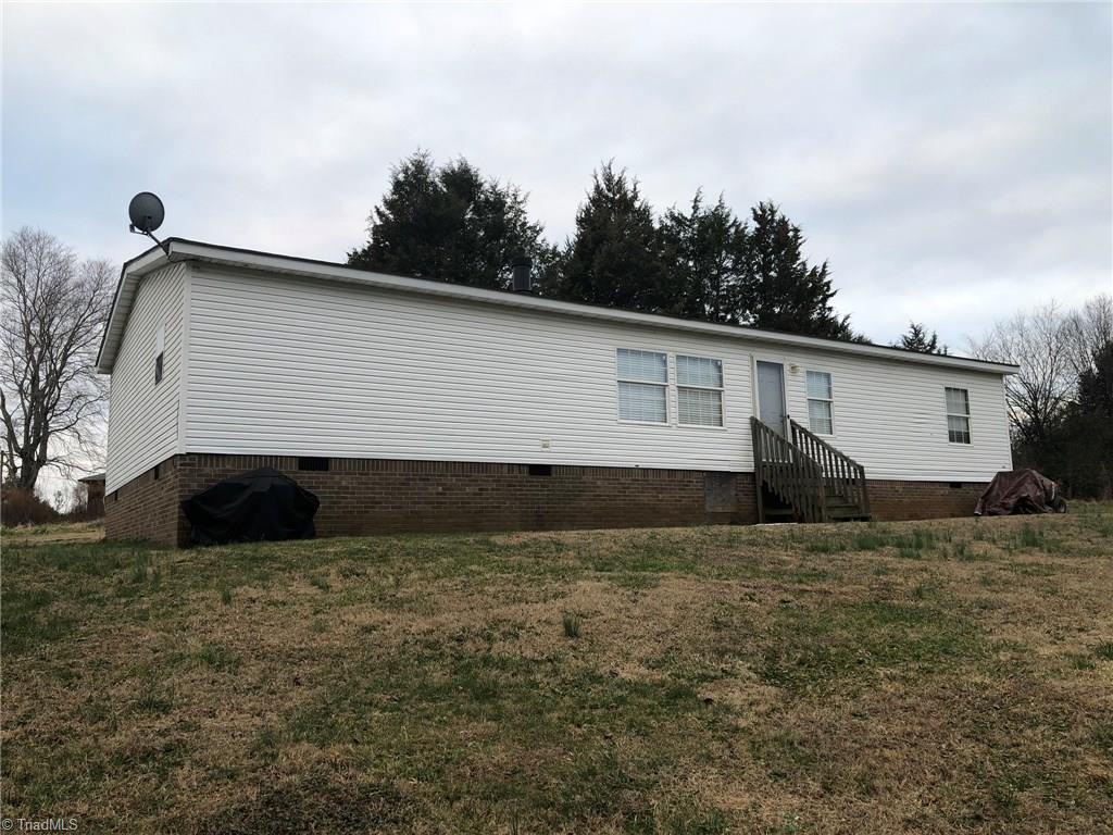 293 Houston Road Mocksville, NC 27028 - Photo 5 of 24 Gallery Image 5