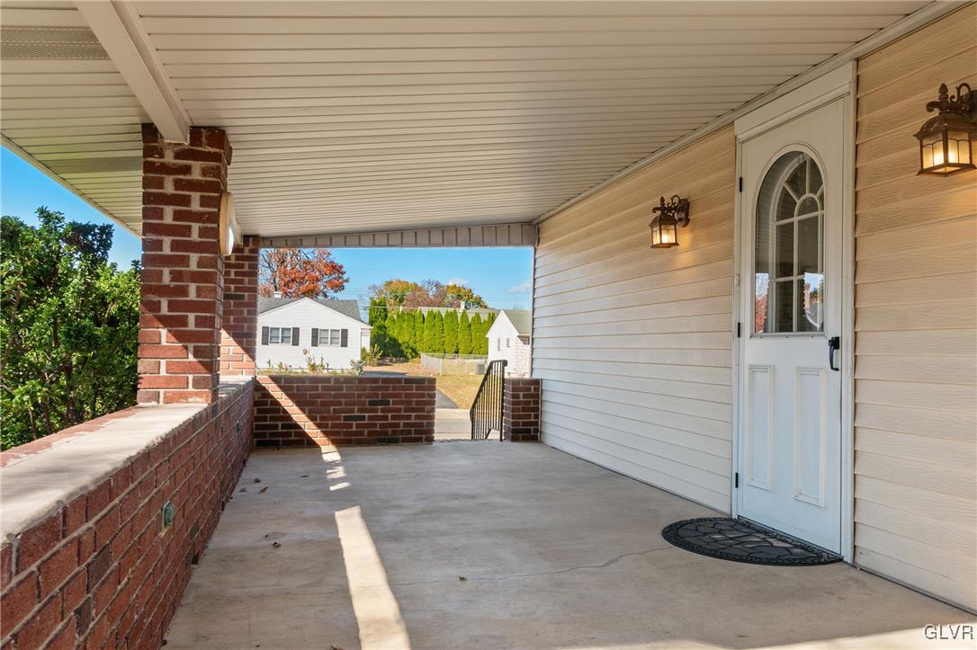 2121 Aster Road Bethlehem, PA 18018 - Photo 11 of 51 Gallery Image 11