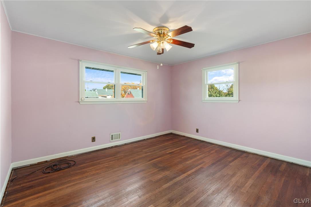 2121 Aster Road Bethlehem, PA 18018 - Photo 22 of 51 Primary Bedroom