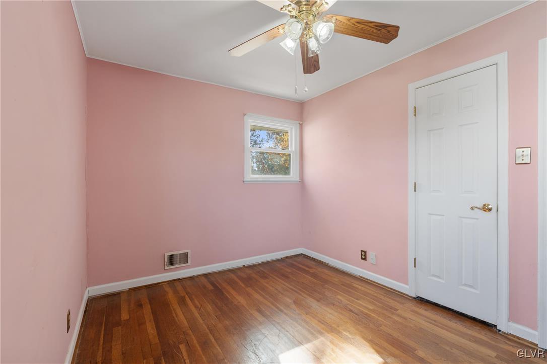 2121 Aster Road Bethlehem, PA 18018 - Photo 25 of 51 Bedroom 2