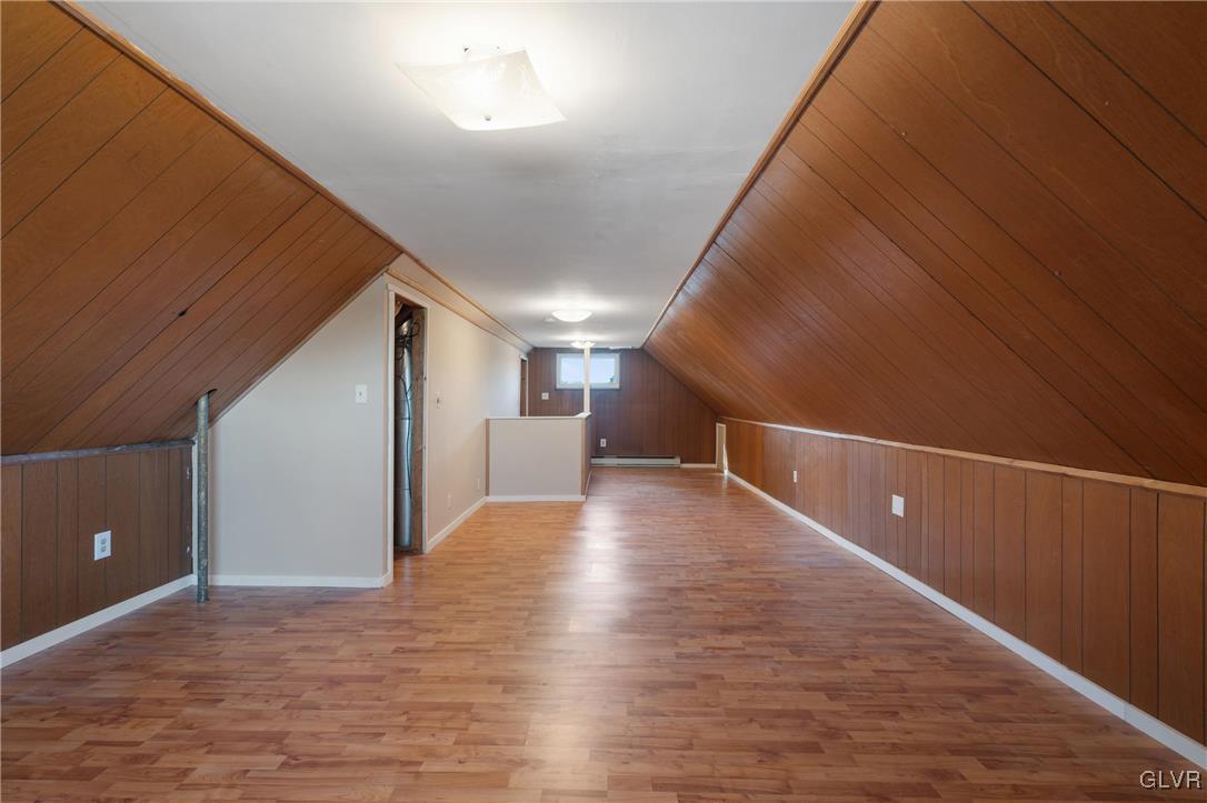 2121 Aster Road Bethlehem, PA 18018 - Photo 27 of 51 2nd Floor Bedroom