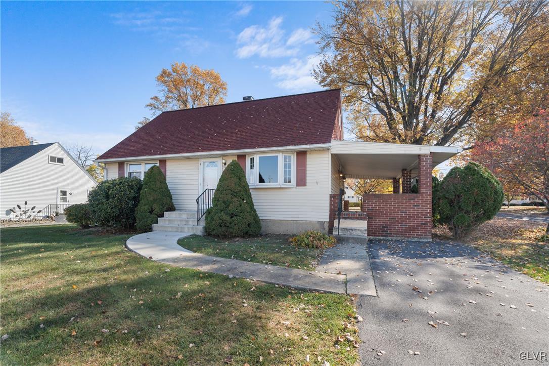 2121 Aster Road Bethlehem, PA 18018 - Photo 5 of 51 Gallery Image 5