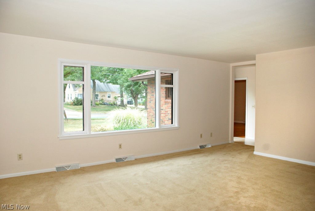 1249 Garman Road Akron, OH 44313 - Photo 3 of 23 Gallery Image 3
