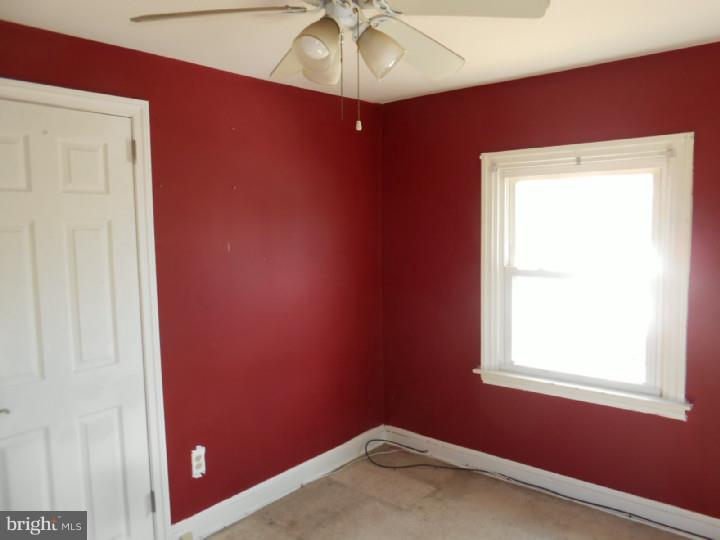 627 Rutledge Avenue Folsom, PA 19033 - Photo 13 of 17 Gallery Image 13