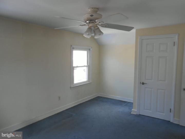 627 Rutledge Avenue Folsom, PA 19033 - Photo 15 of 17 Gallery Image 15