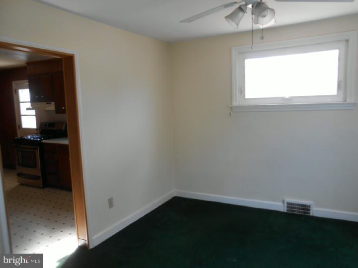 627 Rutledge Avenue Folsom, PA 19033 - Photo 5 of 17 Gallery Image 5