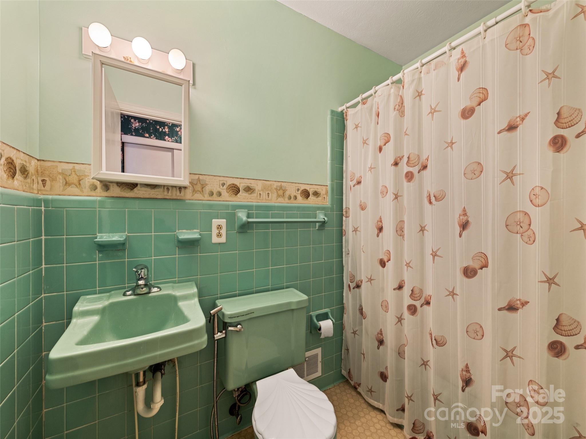 1210 Pinebrook Circle Hendersonville, NC 28739 - Photo 15 of 18