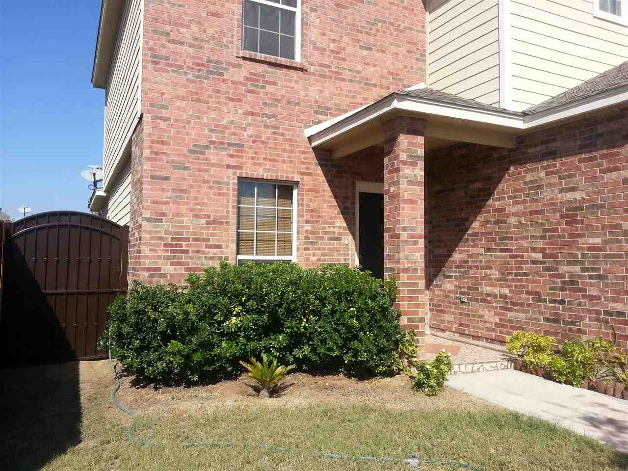 14110 Entrada Loop Laredo, TX 78045 - Photo 2 of 9 Gallery Image 2