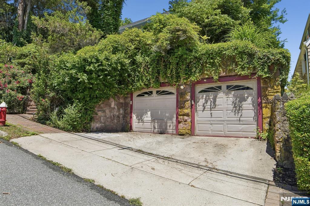157 Sussex Road Tenafly, NJ 07670 - Photo 44 of 50