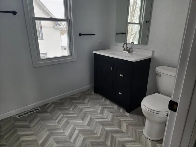 $1,300 | 1333 1st Avenue, Gibbon, MN 55335